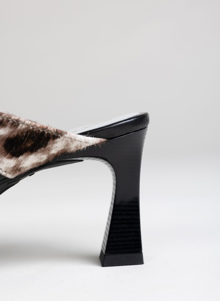 Hispanitas Sandalia Tacón Rosa Leopardo Blanco Negro