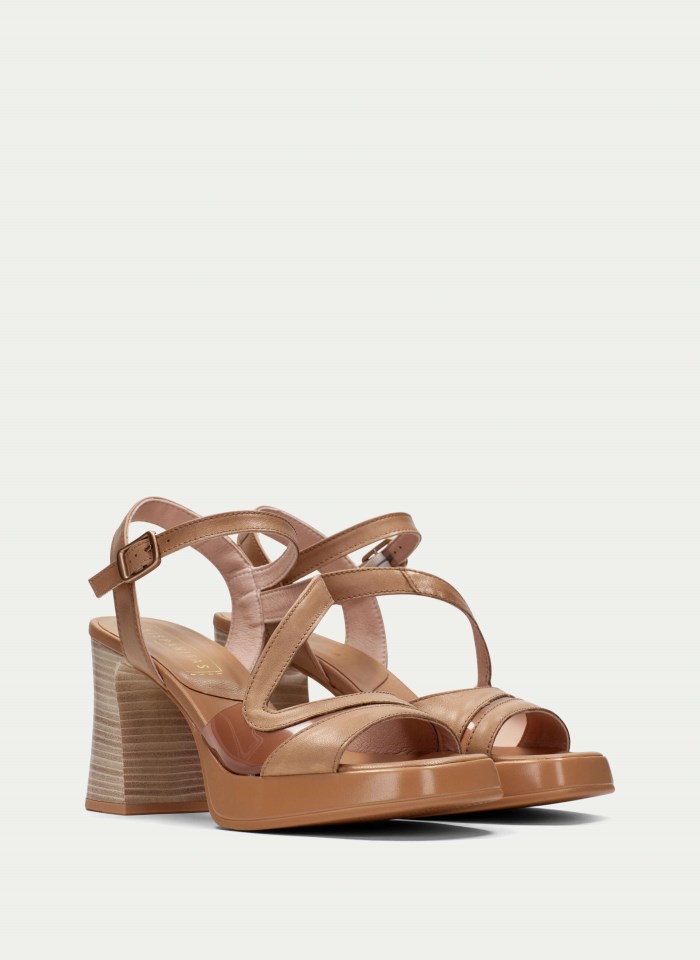 Hispanitas Sandalia Tacón Tahiti Desert