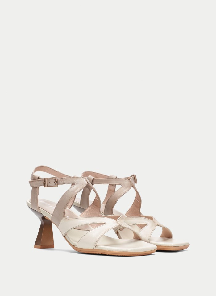 Hispanitas Sandalia Tacón Danielle Taupe Latte