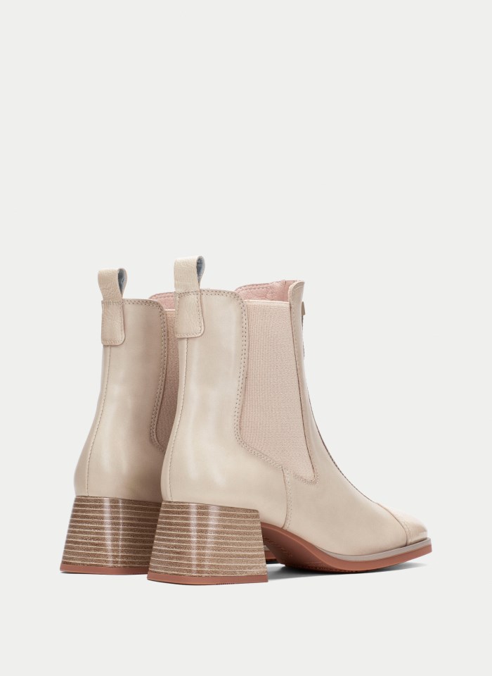 Hispanitas Botín Milan Milk