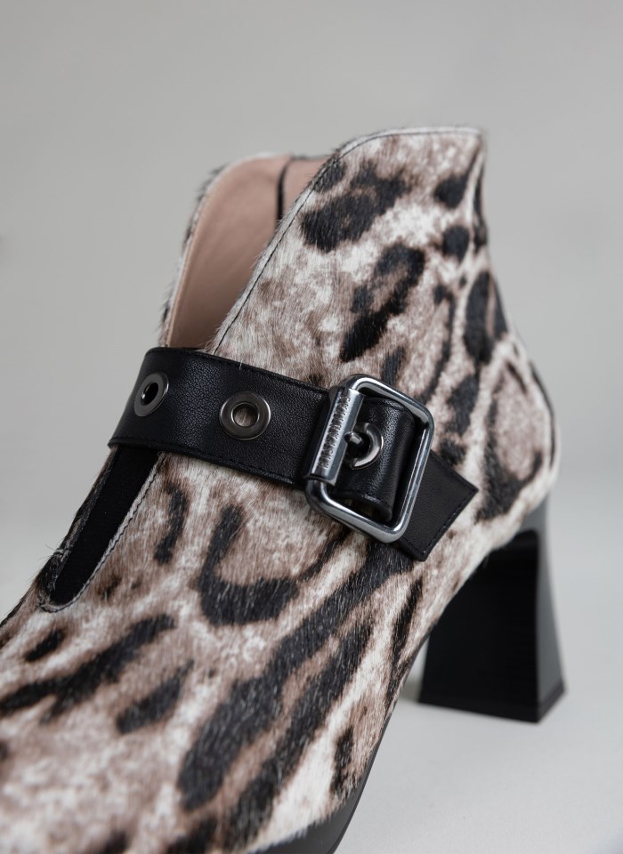 Hispanitas Botín Atlanta Leopardo Blanco Negro