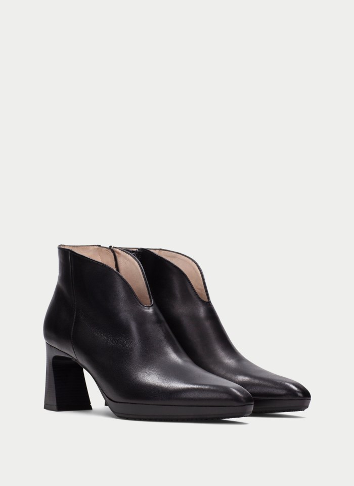 Hispanitas Botín Atlanta Negro