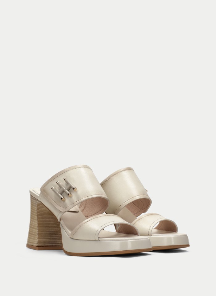 Hispanitas Sandalia Tacón Tahiti Crema