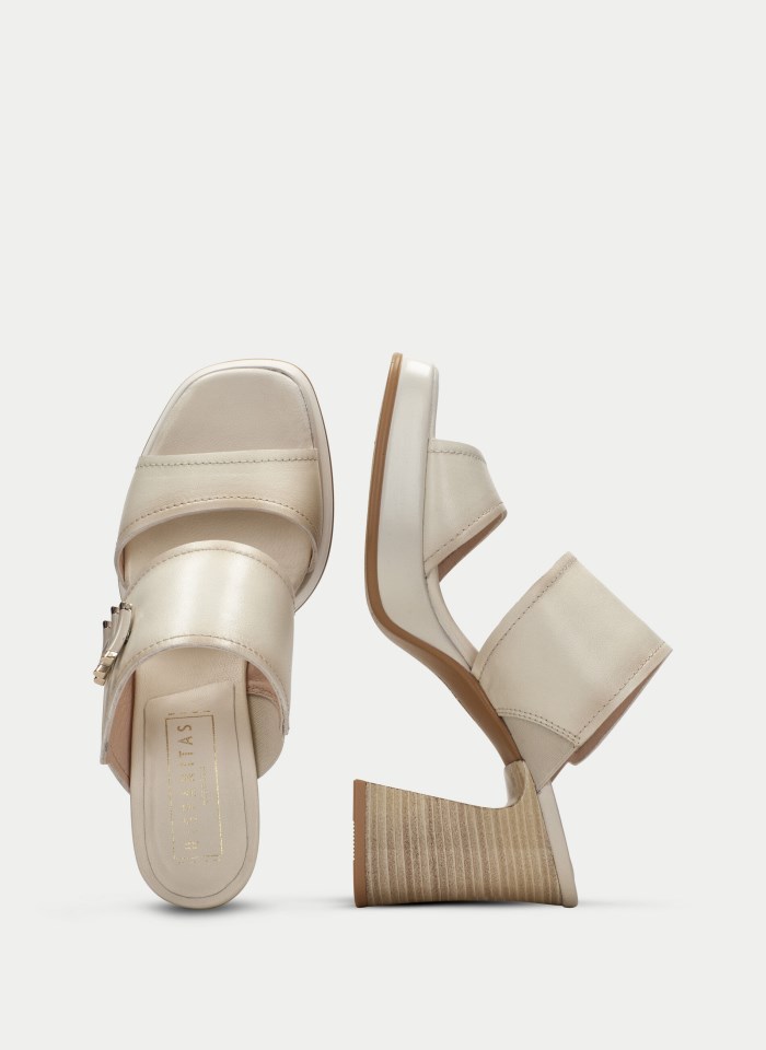 Hispanitas Sandalia Tacón Tahiti Crema