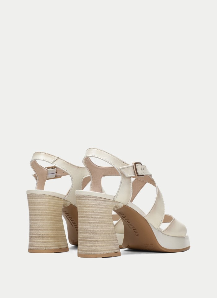 Hispanitas Sandalia Tacón Tahiti Crema