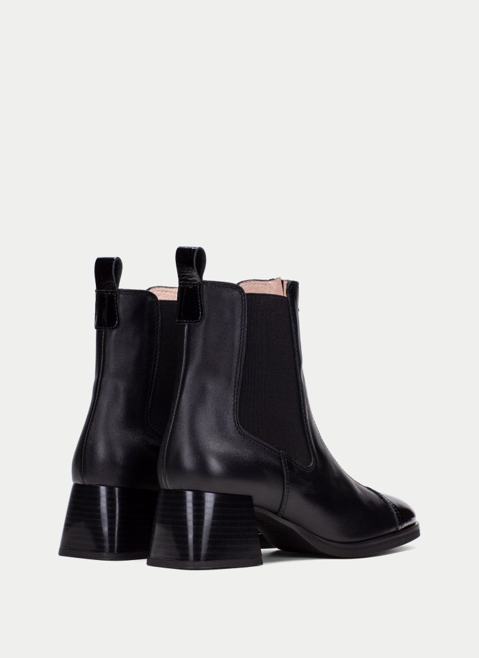 Hispanitas Botín Milan Negro