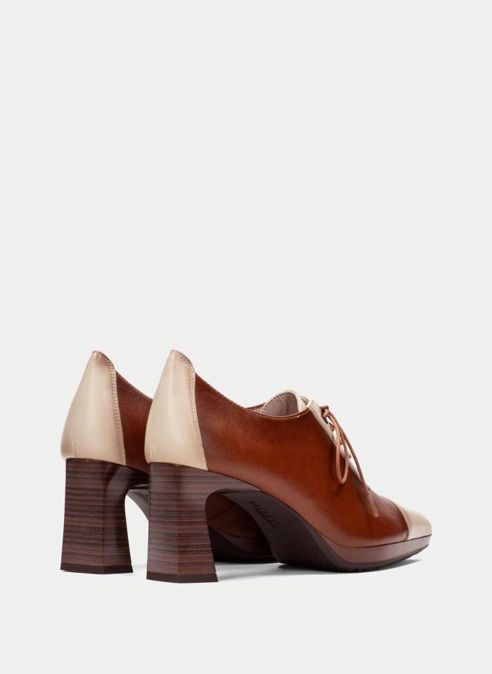 Hispanitas Derby Ankara Cuero Milk